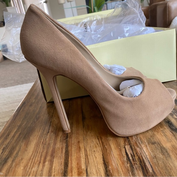 Cathy Jean Brazil suede platform heels - Picture 3 of 4